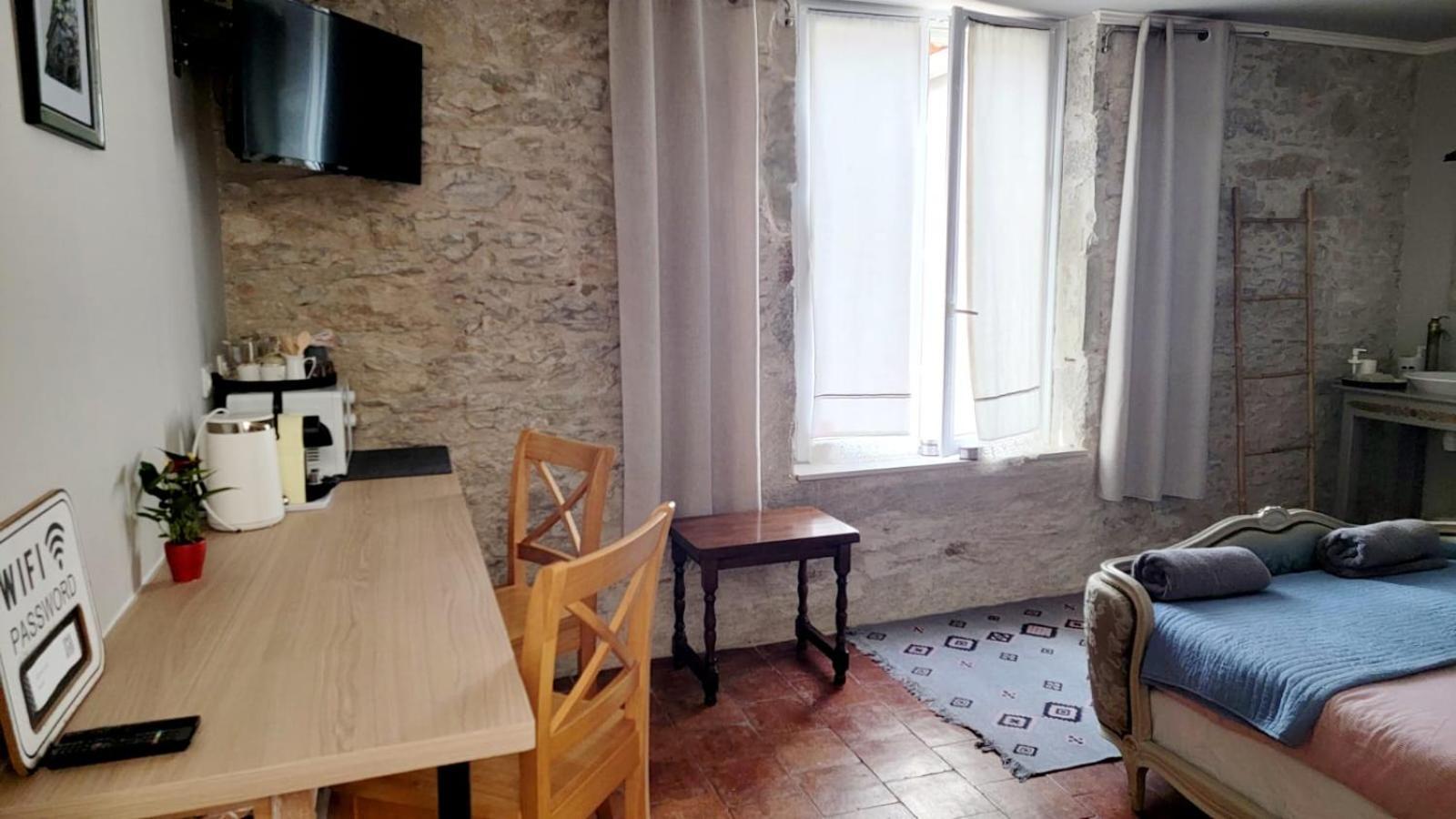 Decouvrez Une Ancienne Maison De Drapier Du XVII Siecle Au Coeur De Bastide Carcassonne Kamer foto