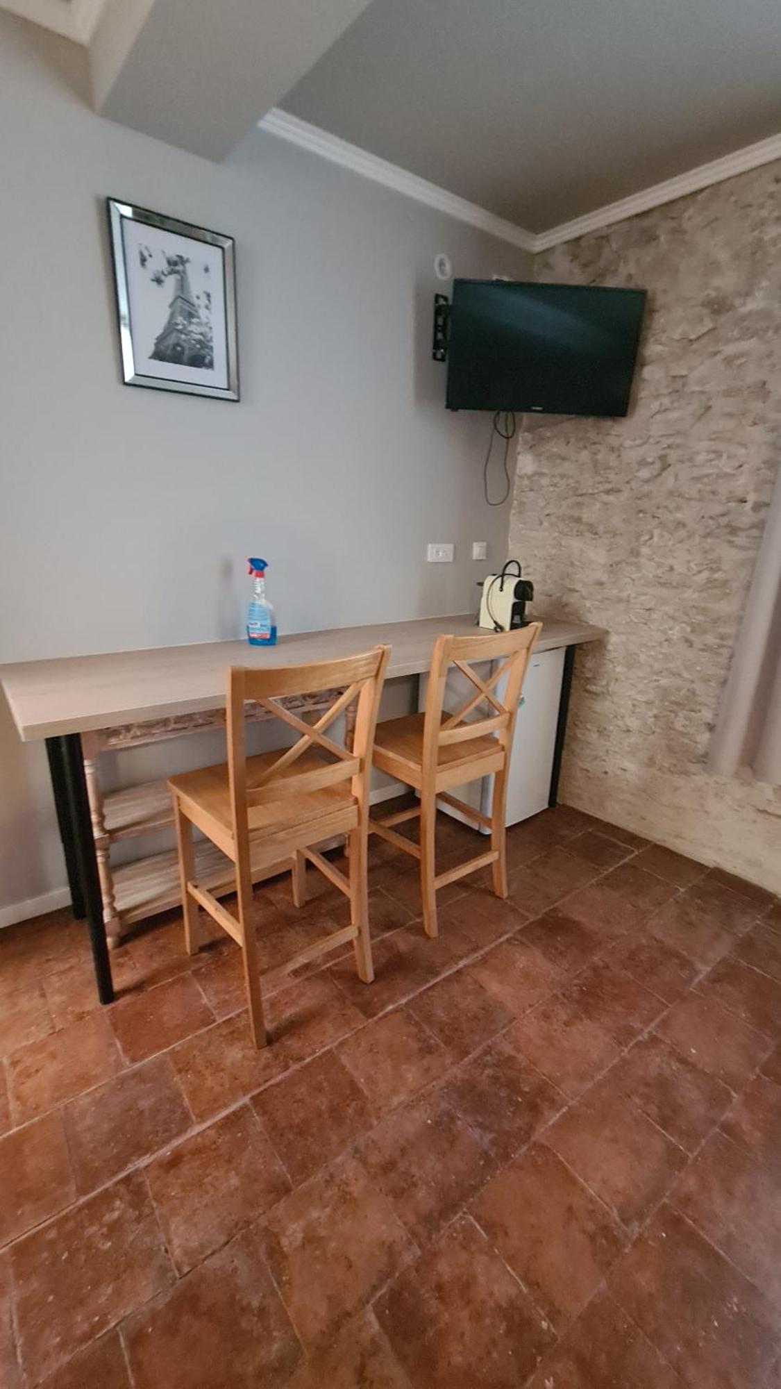 Decouvrez Une Ancienne Maison De Drapier Du XVII Siecle Au Coeur De Bastide Carcassonne Kamer foto